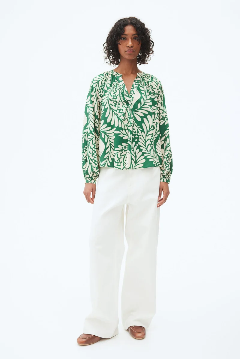 H&M Balloon-sleeved blouse
