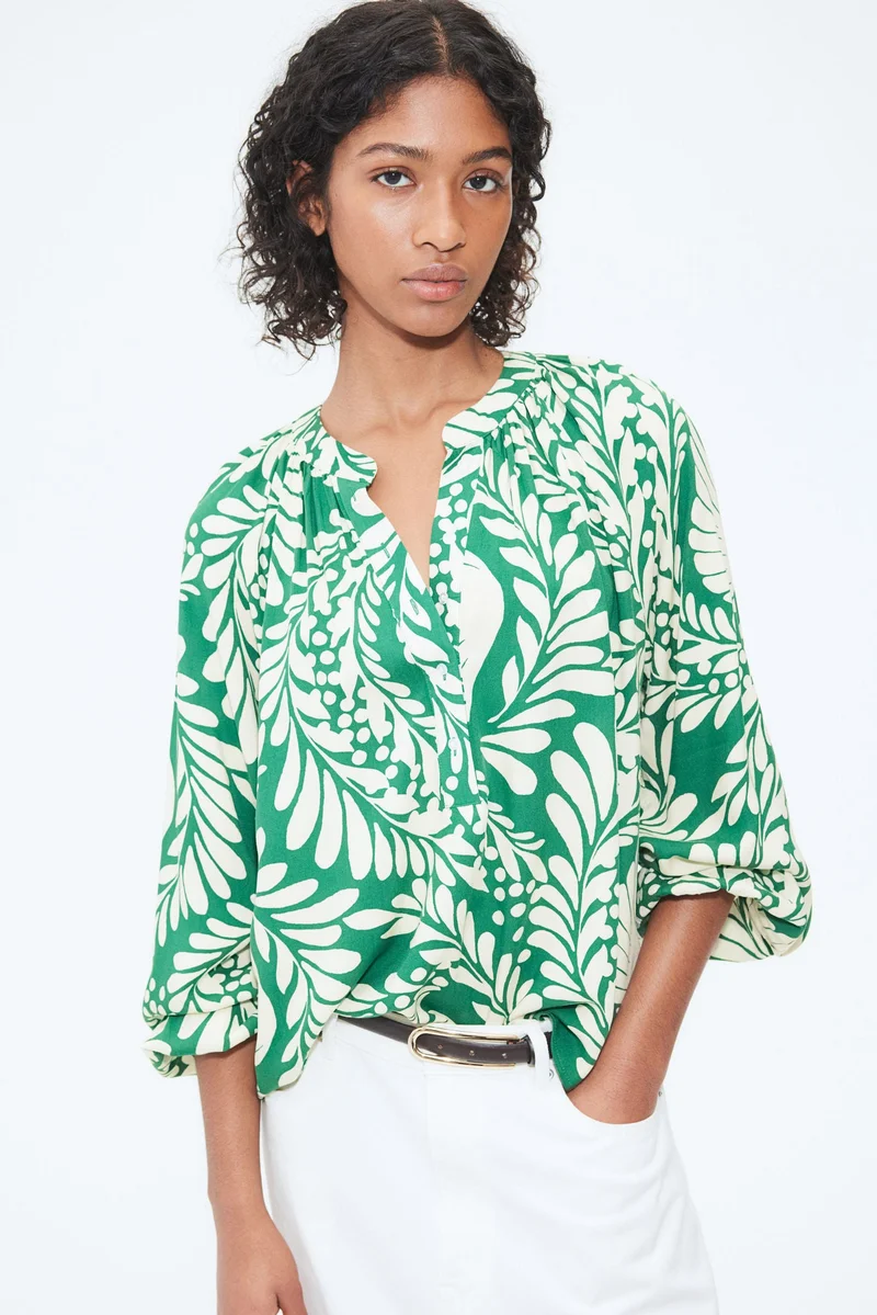 H&M Balloon-sleeved blouse