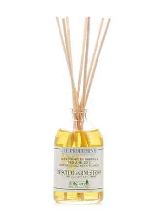 Musk and little gorse home perfume oil fragrance 100ml - pzsku/Z059D8D08E2513D23056CZ/45/_/1667864287/698d8f09-1bef-4939-a1b3-195aceb4f4ee