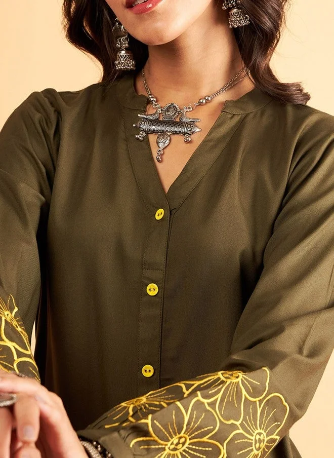 ساسافراس قميص نسائي واسع مطرز بالزهور