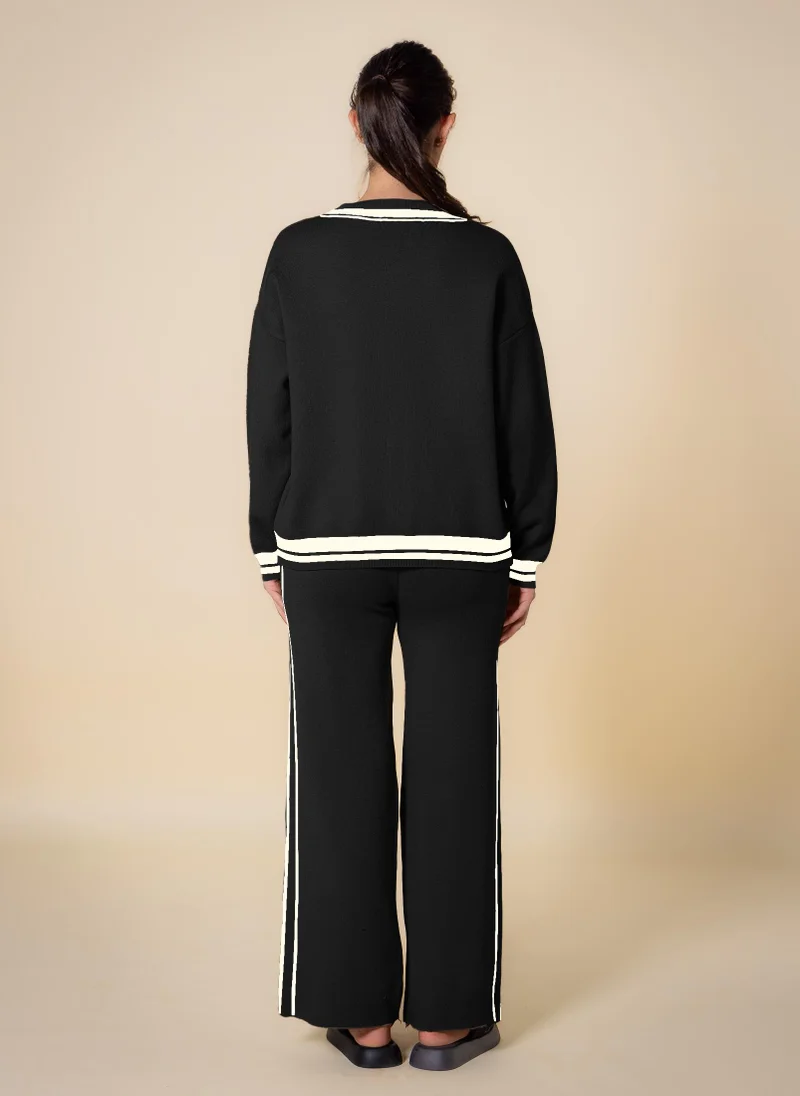 SHAPES KNITTED SWEATER SET