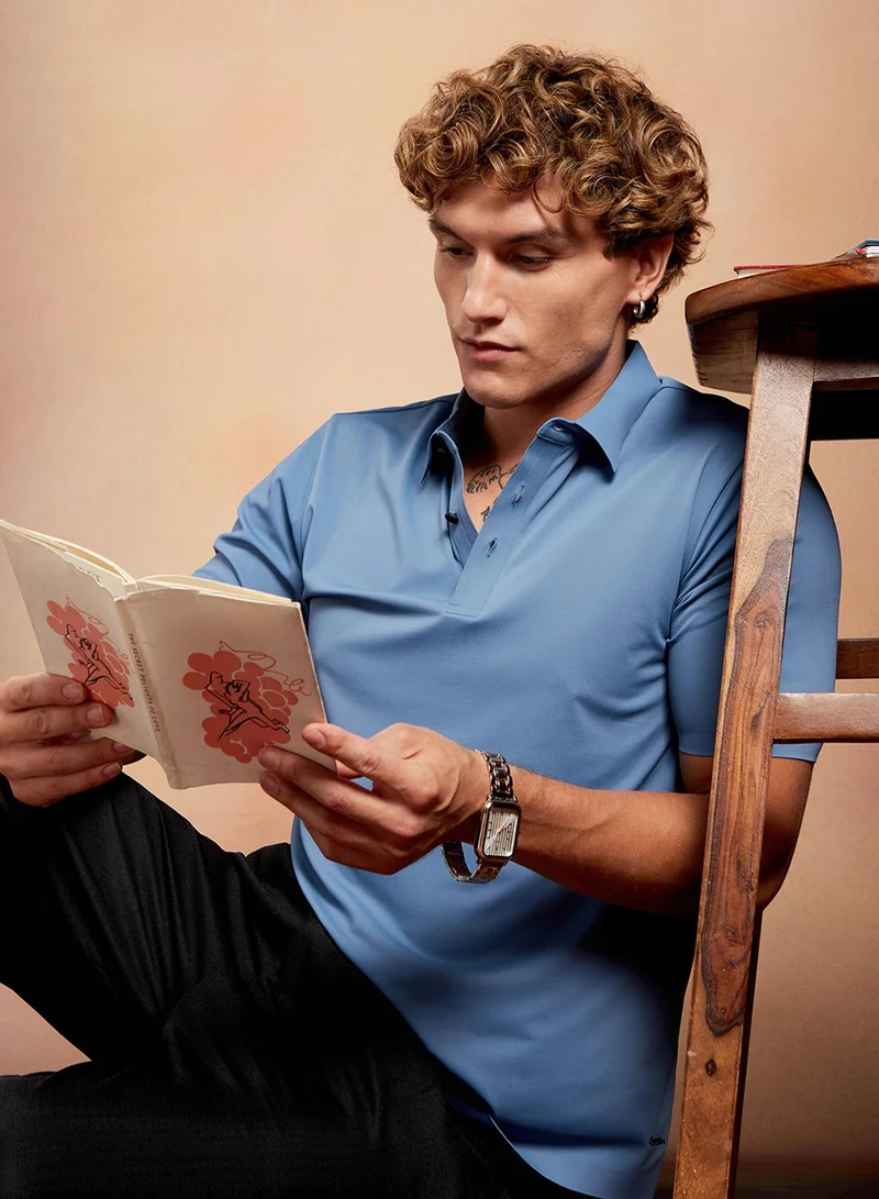 Campus Sutra Campus Sutra Men's Powder Blue Seamless Solid Polo T-Shirt For Casual Wear | Polo Neck | Short Regular Sleeves | Half-Button Closure | T-Shirt Crafted With Comfort Fit For Everyday Wear
