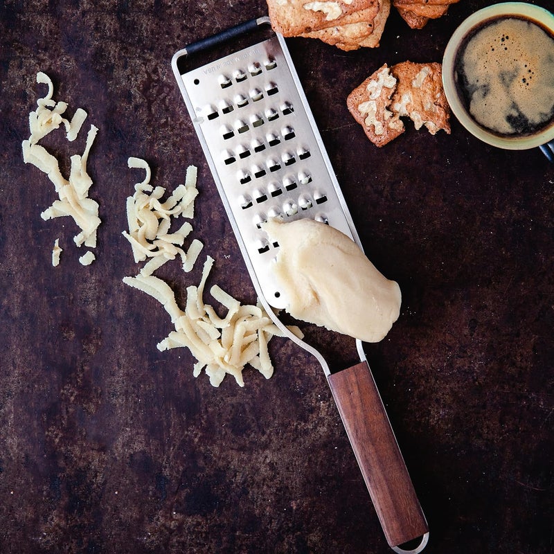 Microplane Kitchen Grater Extra coarse for Potato, Zucchini, Carrot, Apple, Cabbage and Cheese with Stainless Steel Blades - Made in USA - Image 5