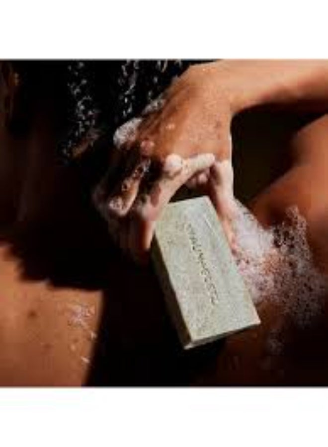 Malin + Goetz Mandelic Acid Exfoliating Bar 140g - Image 4