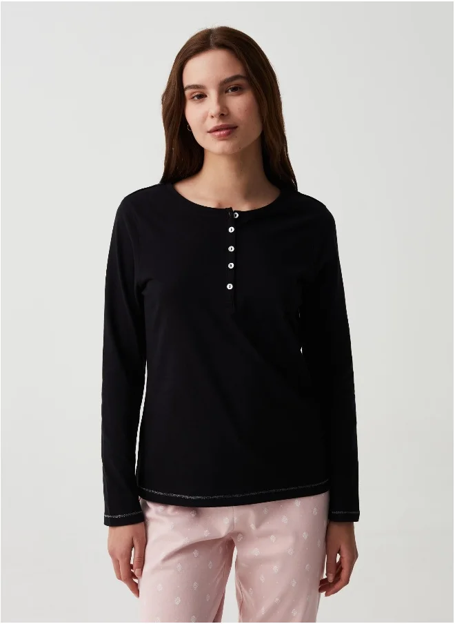 او في اس Pyjama top with granddad neckline.