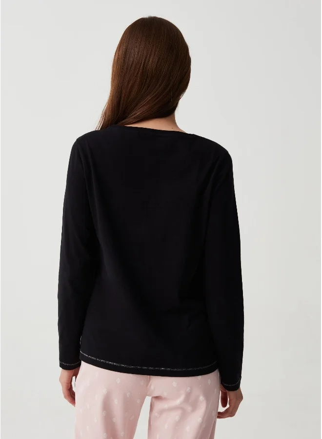 او في اس Pyjama top with granddad neckline.