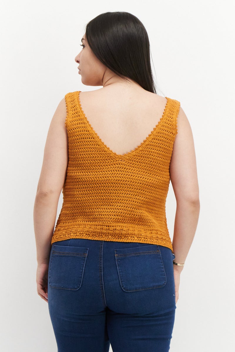 VINCE Women Square Neck Sleeveless Knitted Top, Light Brown - Image 4
