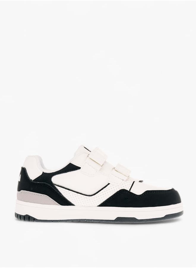 Lee Cooper Boys' Panelled Low Ankle Sneakers with Hook and Loop Closure  - Image 3