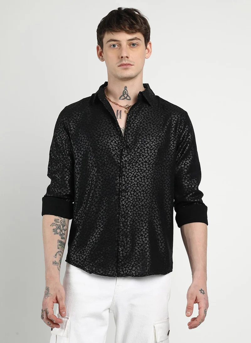 Campus Sutra Men's Onyx Black Pavement Shirt For Casual Wear | Spread Collar | Long Sleeve | Button Closure | Shirt Crafted With Comfort Fit For Everyday Wear