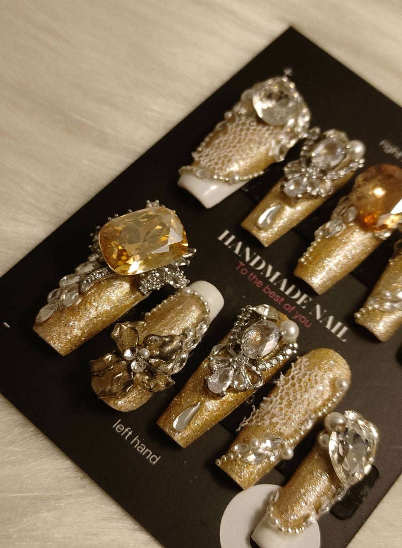 LauraTheBeauty 【Sweet Heart】10 Pcs Rhinestone Nail Art False Nails Short Square Fake Nails Press on Nails with Wearing Tools - Image 5