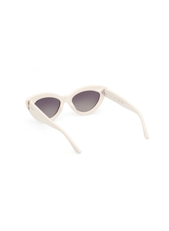 GUESS Gu7905 Cat Injected Sunglasses For women size 52, White - Image 3
