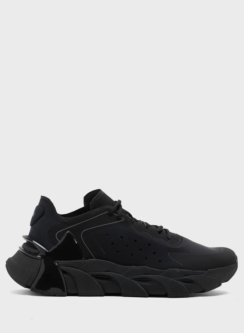 UNDER ARMOUR Halo Trainer