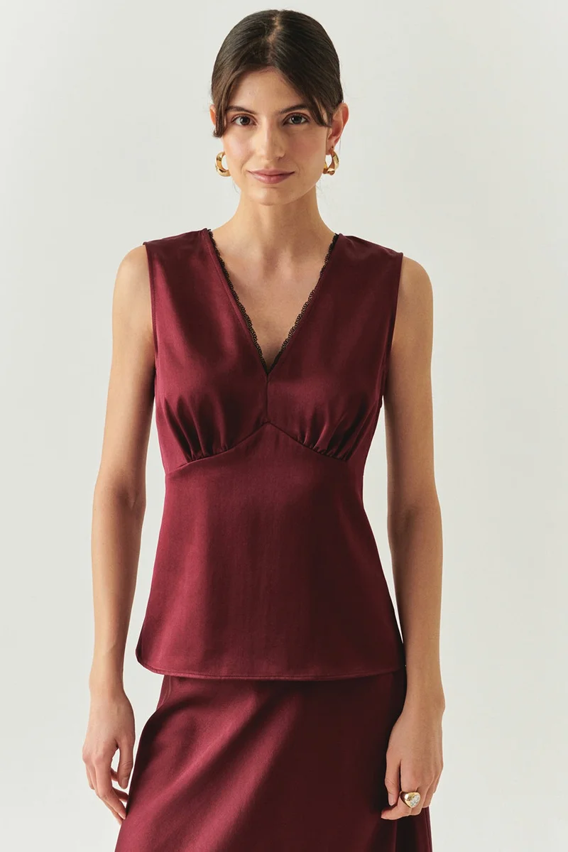 EXQUISE V-Neck Slim Fit Satin-Look Cherry Blouse