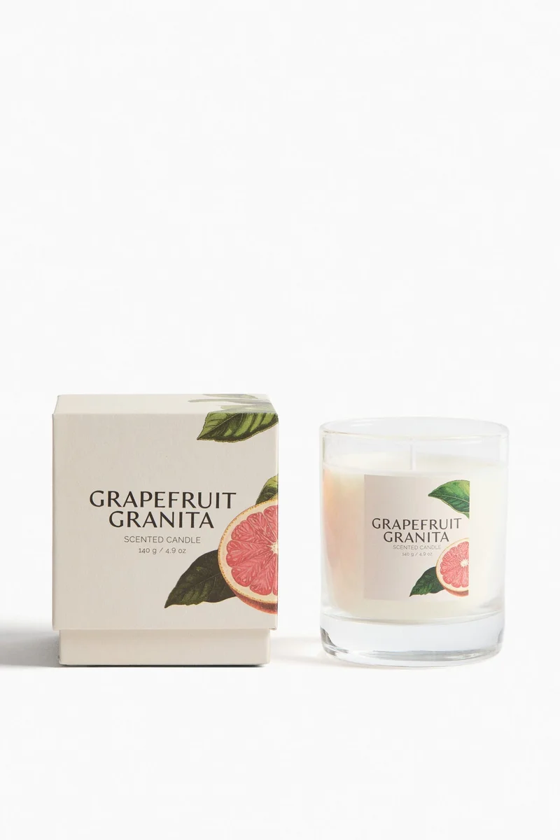 اتش اند ام شمعة معطرة في حامل زجاجي