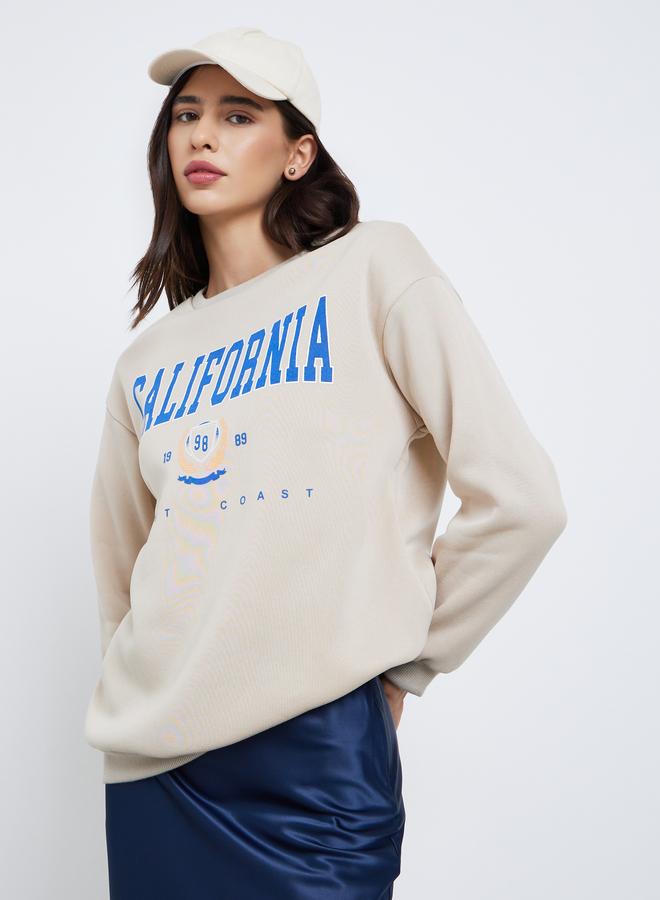 تايك تو سويت شيرت بقصة مريحة وطبعة كاليفورنيا - Image 1