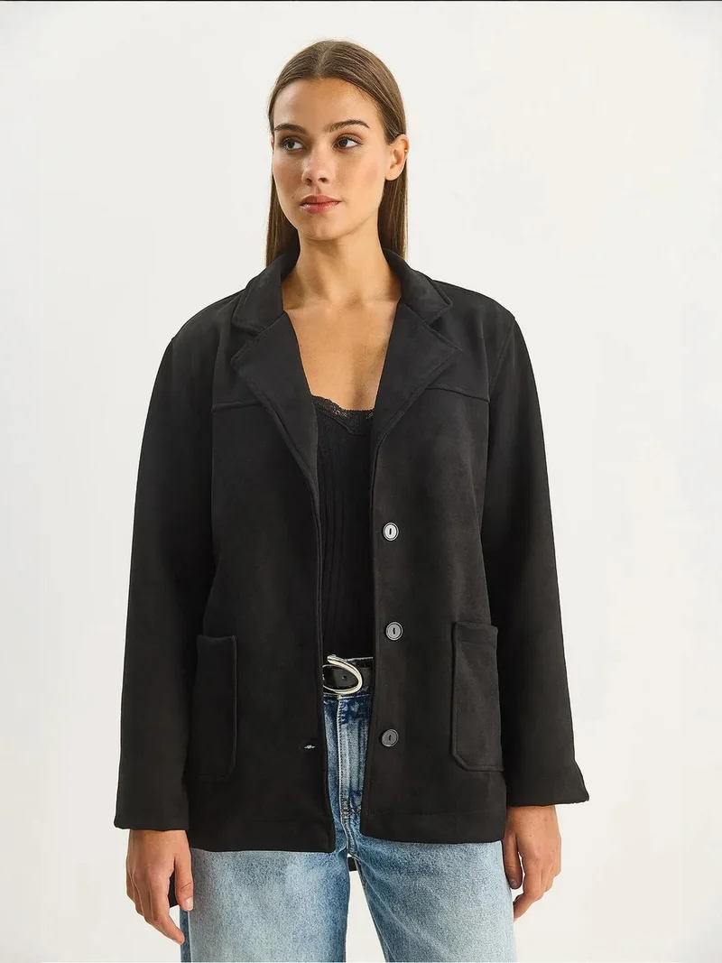 بيانكو لوتشي جاكيت سويدي صناعي بأزرار