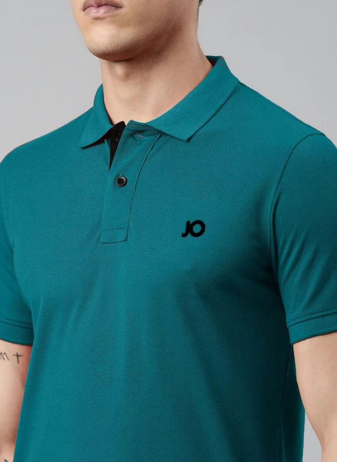 Joven Men's Solid Polo Collar T-Shirt in Green