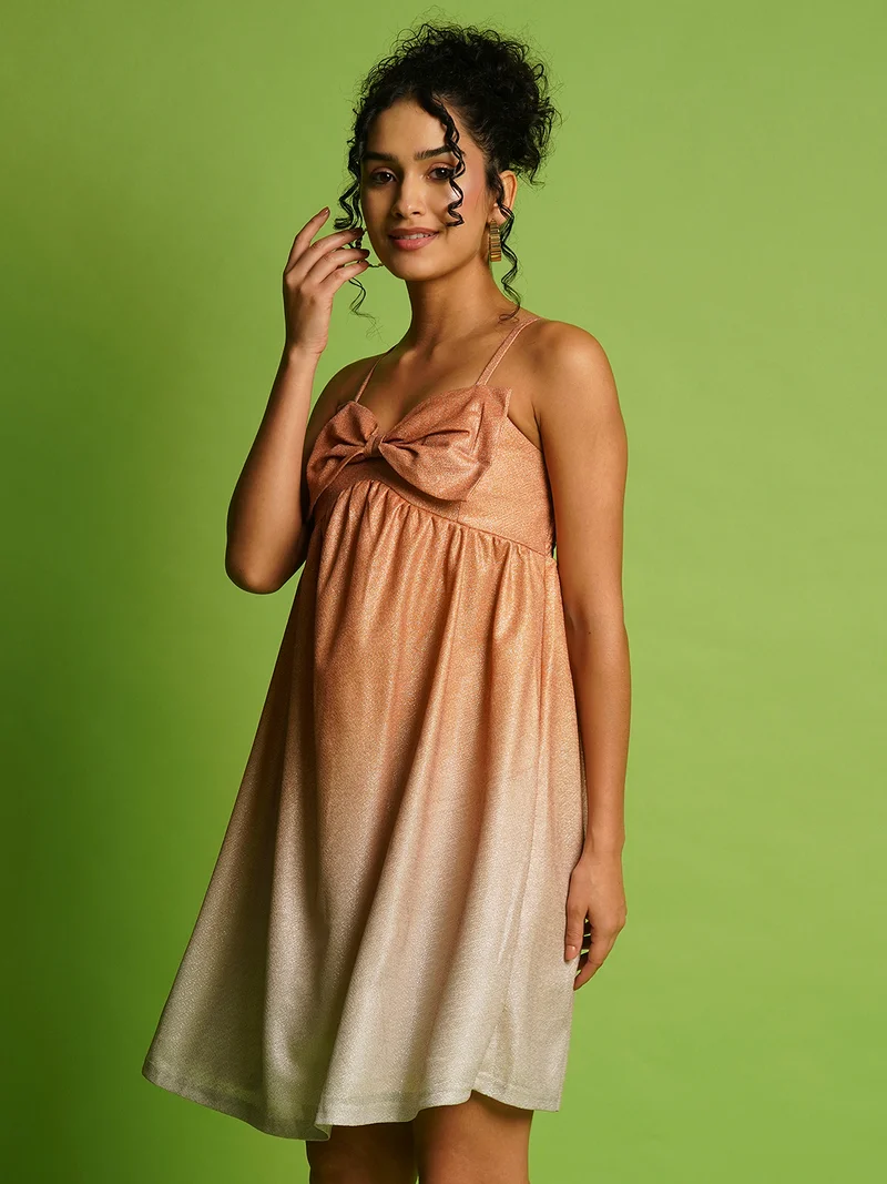 جلو باص فستان نسائي - بدون أكمام بياقة قلب وتفاصيل فيونكة بتدرج لوني