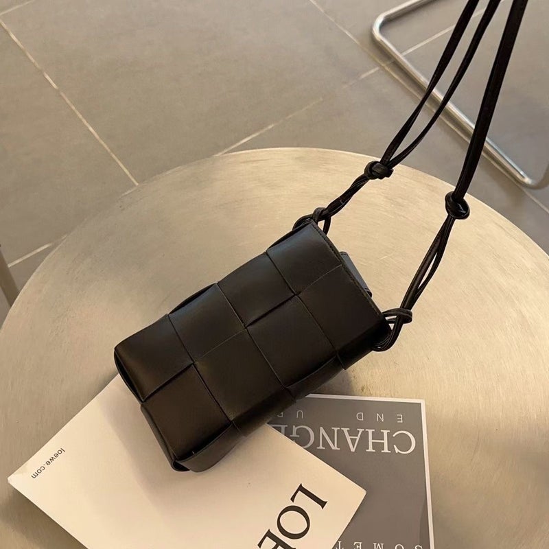 Sheepskin Woven Mobile Phone Bag Women'S Crossbody Women'S Bag All-Match Mini Bag Genuine Leather Lightweight Small Satchel - Image 3
