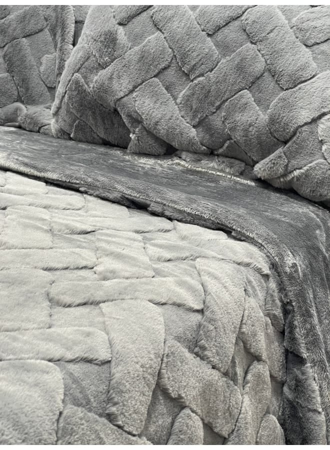 Mony Home Nordic Frost Faux Fur Bedding Set - Image 1
