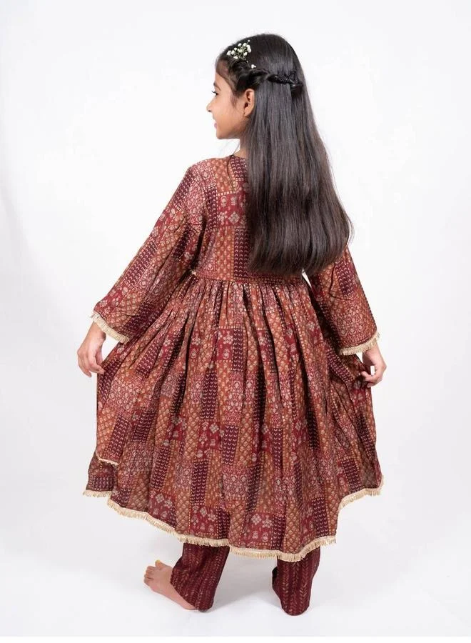 Maithili Maithili Printed Round Neck Kurta and Pants Set