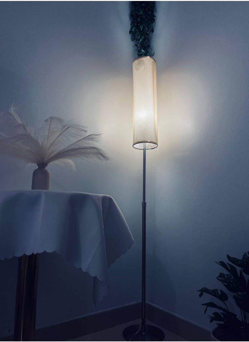 Reading lamp with cylindrical fabric shade