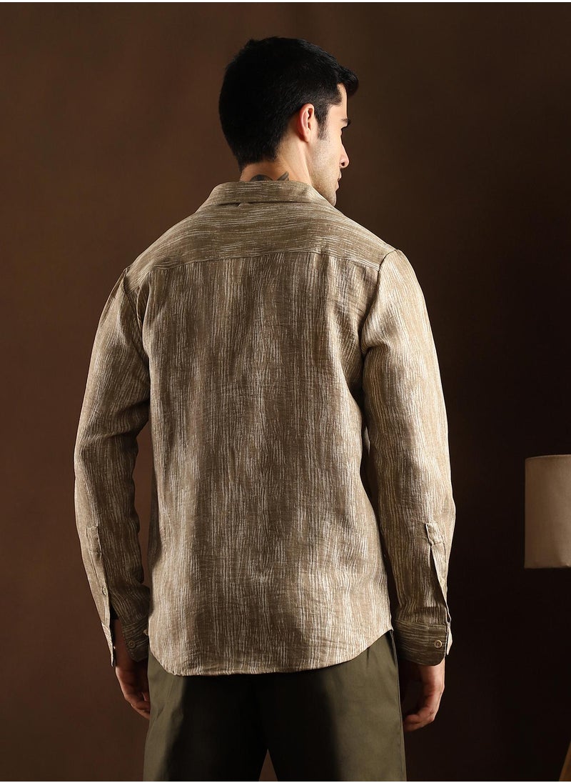 Campus Sutra Campus Sutra Men's Peanut Beige & Daisy White Distortion-Weave Shirt For Casual Wear | Mid-Rise | Regular Fit | Button Closure | Shirt Crafted With Comfort Fit For Everyday Wear  - Image 5