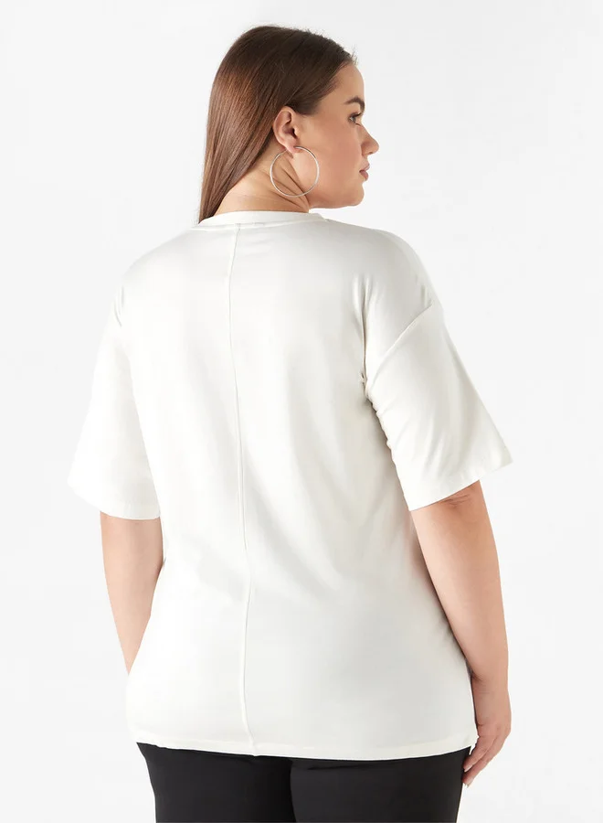  أولا بوبكن بلوزة مقاس كبير مطرزة بياقة مستديرة وأكمام قصيرة من أولا بوبكن