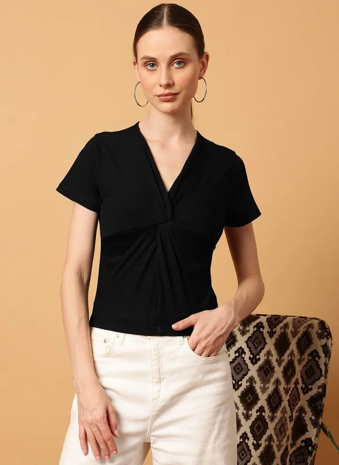 مينت ستريت بلوزة نسائية سوداء بياقة على شكل حرف  وربطة