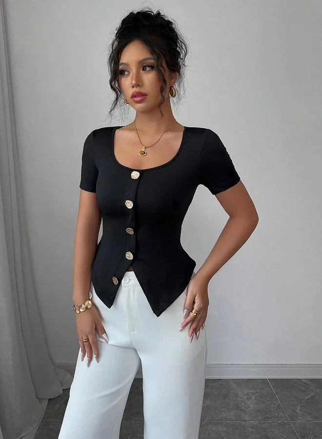 تايك تو بلوزة بأزرار وياقة مستديرة وأكمام قصيرة