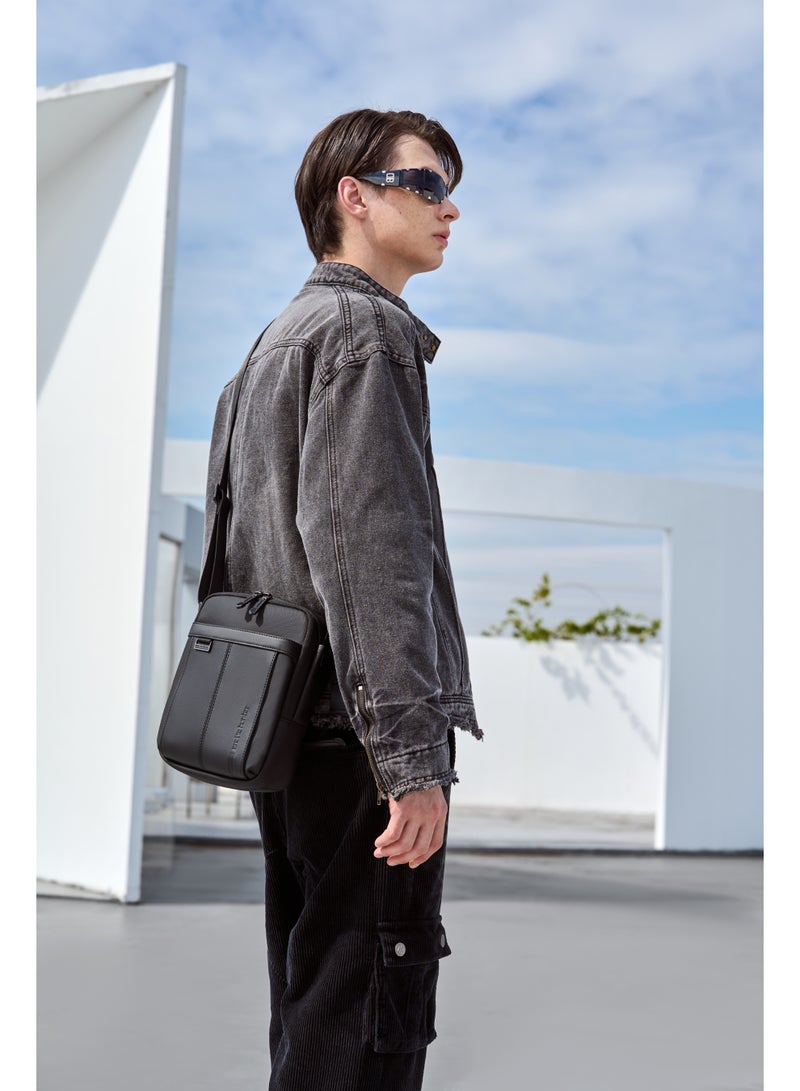 Arctic Hunter KB00942 Casual Water Resistant Crossbody Shoulder Bag for Men and Women, with Adjustable Strap, Suitable for Work and Everyday Wear. This compact and comfortable handbag features multiple storage pockets and a padded interior compartment for a 9-inch tablet or iPad. - Image 2