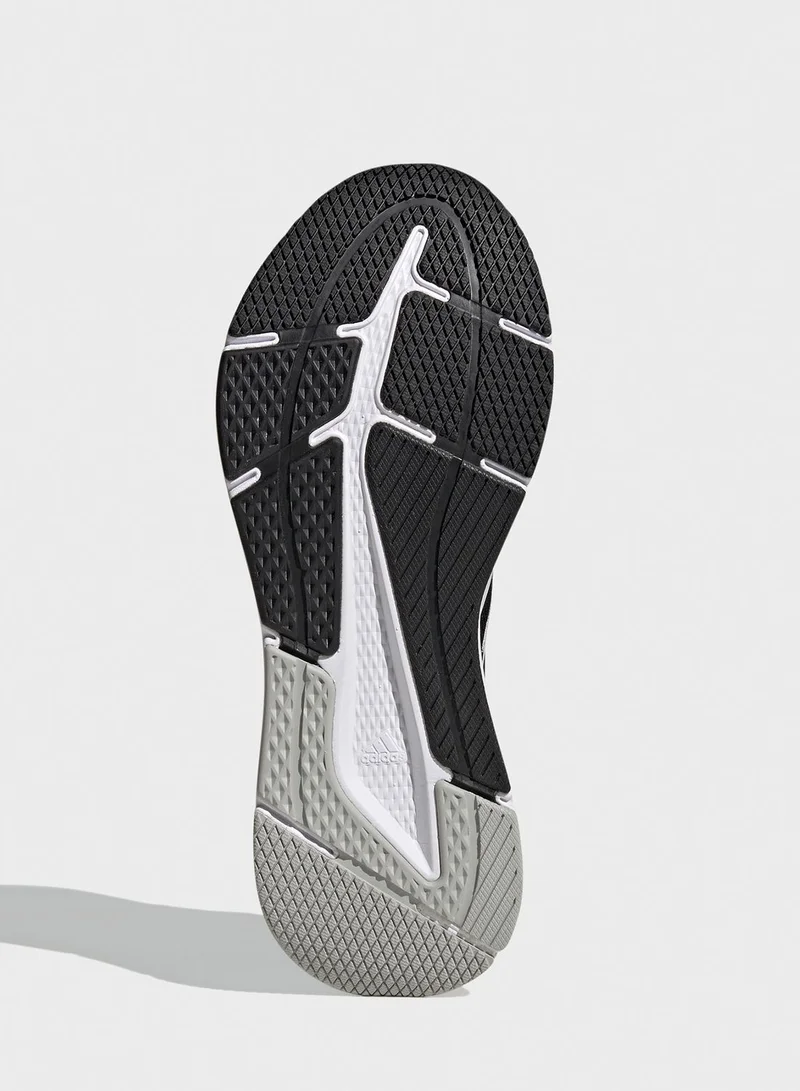 adidas حذاء كيوستار