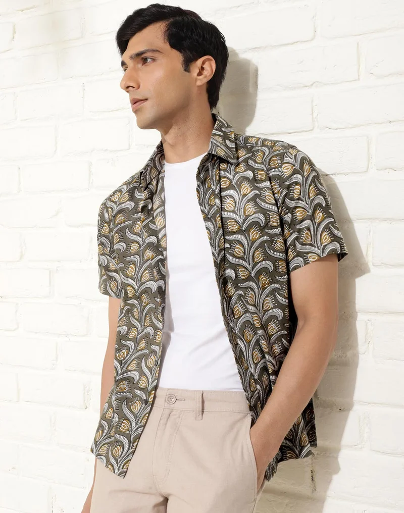 فاب انديا قميص قطني مطبوع يدويًا باللون الرمادي