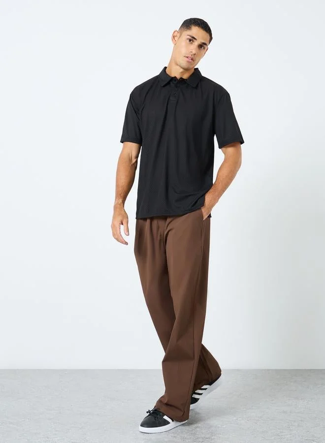 ستايلي تيشيرت بولو بقصة عادية وتفاصيل أزرار