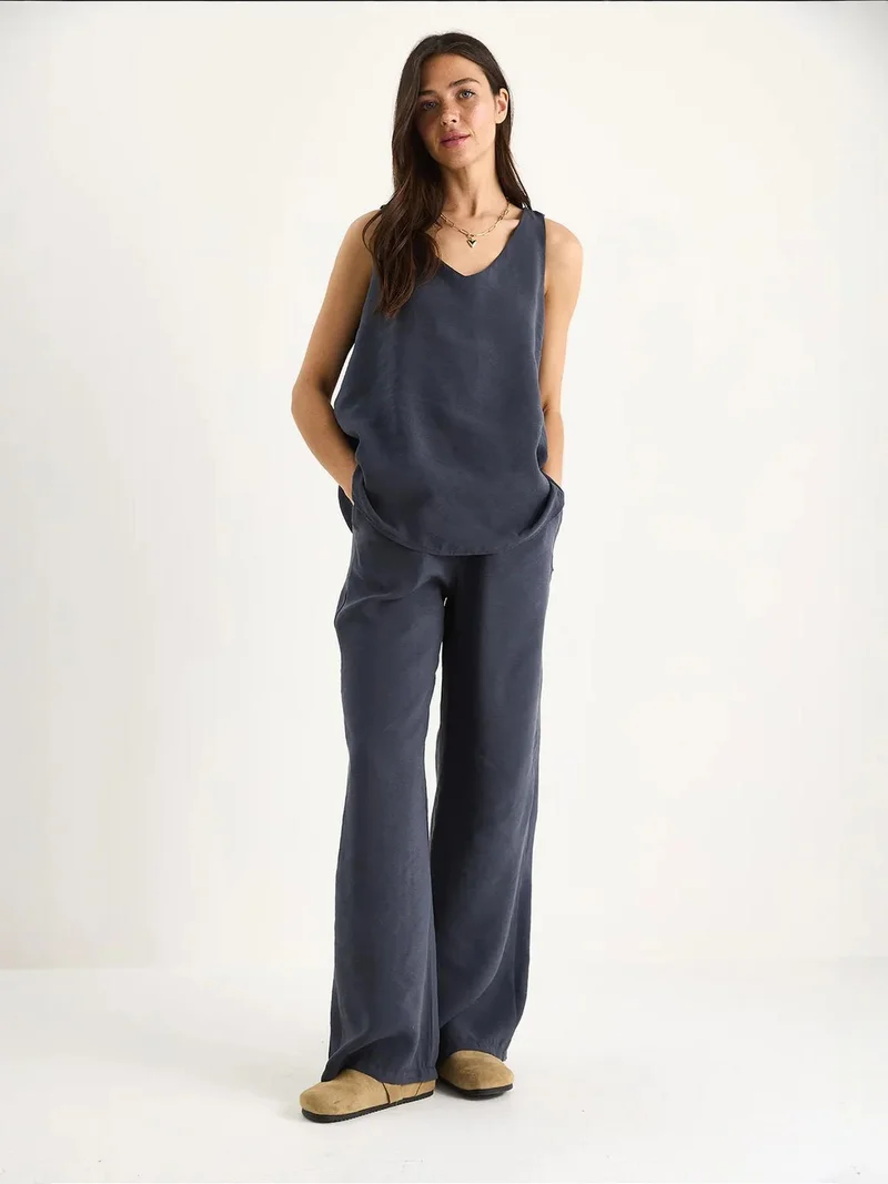 Bianco Lucci LUCCI V-Neck Cotton Blouse-Pants Two-Piece Set