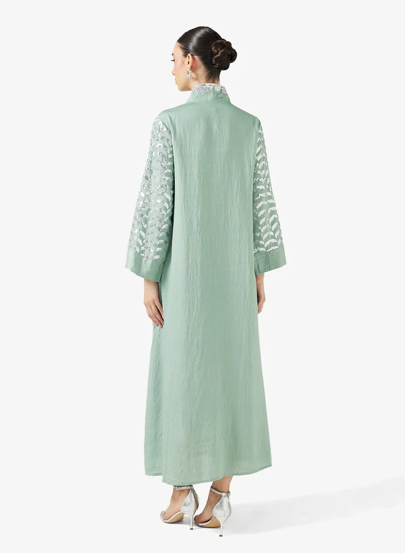 Khizana Embroidered Jalabiya