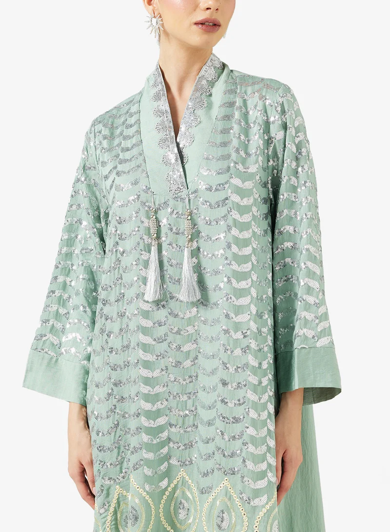 خزانة جلابية مطرزة