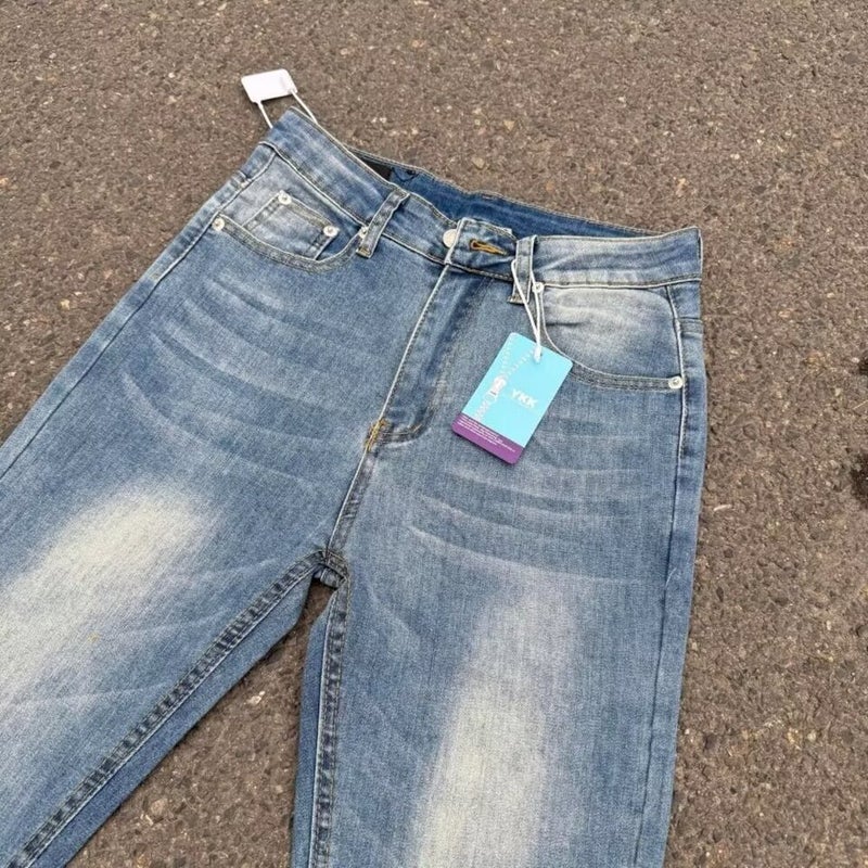 Unisex Classic Denim Jeans Loose Fit Daily Outdoor Wear - Image 4