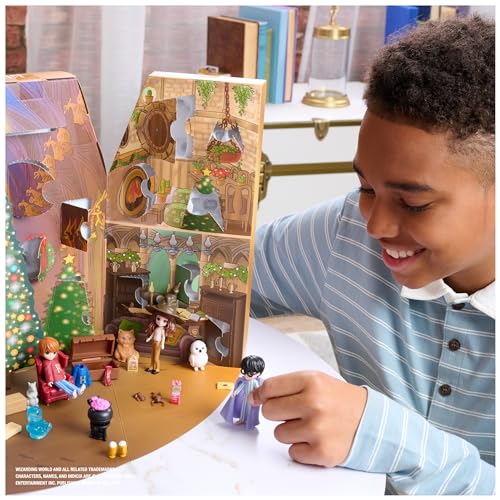 Wizarding World Harry Potter, Magical Minis Advent Calendar 2023 with 24 Gifts, Surprise Toys Christmas Countdown Calendar, Kids Toys for Ages 6 & up - Image 3