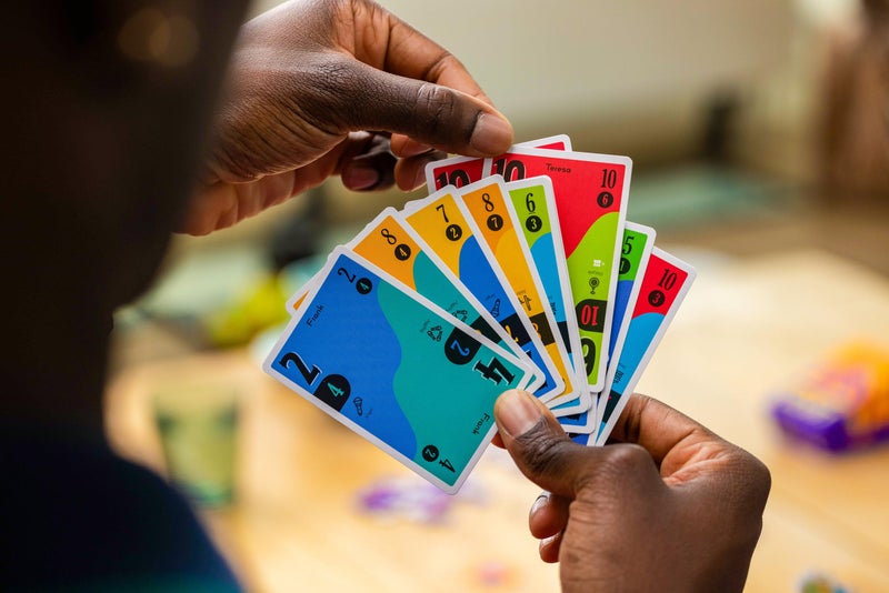 Oink Games Scout â€“ Award-Nominated Strategic Card Game | 2â€“5 Players | Ages 9+ | Portable Travel Game - Image 2