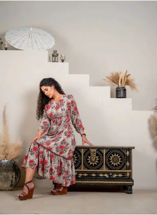 Floral Delight: Soft Color Maxi - pzsku/Z05E9100A95B2B09B6164Z/45/_/1697881213/597687cc-d406-48a6-bd7a-a34f2ba7ce2e