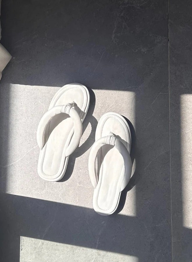 Katee Playa White Slippers – Waterproof Slip-On – Minimal Beach Essentials - Image 2