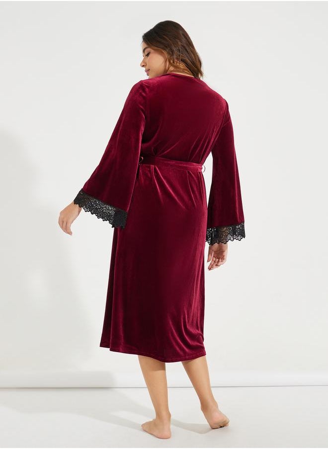 Velvet Contrast Lace Trim Robe - pzsku/Z05EFCCD6258B4B6D6018Z/45/_/1728386397/0bbc2e02-99fa-47f2-bbc9-8f849f1788b8