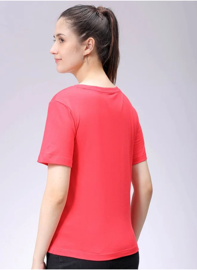 مرفوعة Women Regular Fit Solid V-Neck T-Shirt