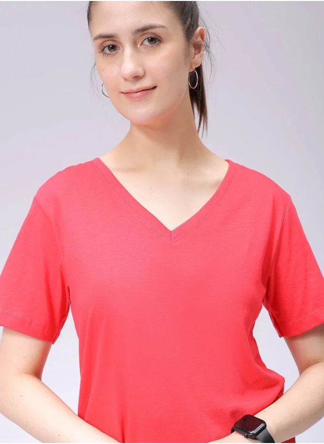 مرفوعة Women Regular Fit Solid V-Neck T-Shirt