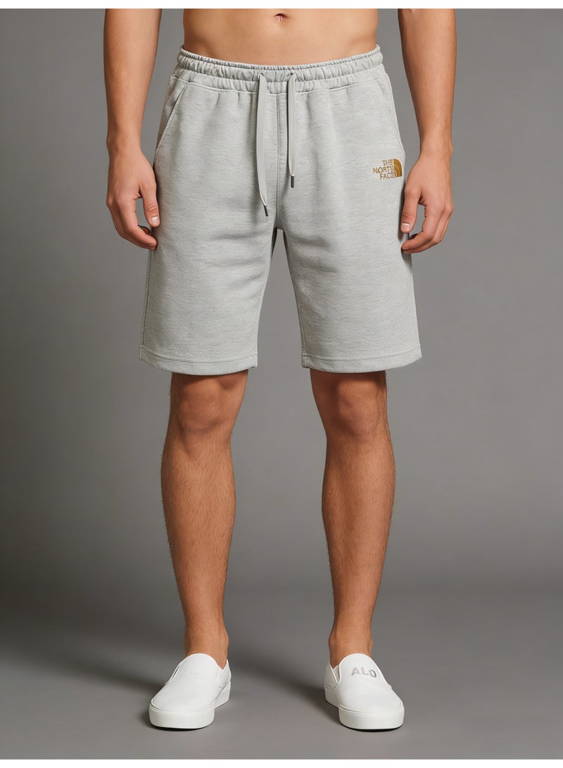 ذا نورث فيس THE NORTH FACE men's grey shorts with gold logo, loose drawstring knit and knee sweatpants. - Image 2