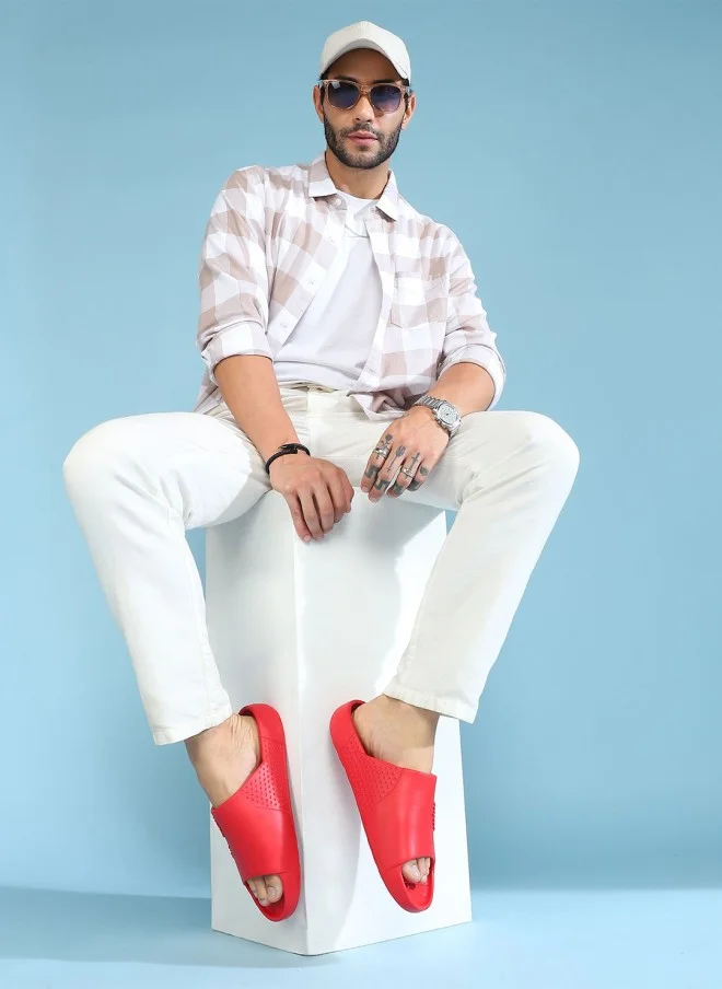 تشيبس Red Solid Casual Sliders for Men