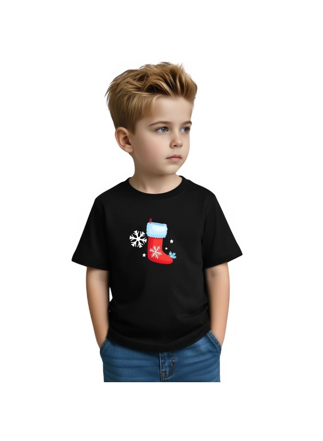 برينت شوب فور مي تي شيرت مطبوع عليه حروف عيد الميلاد الأولى للأطفال للأولاد - هدية عطلة ممتعة واحتفالية لطفلك الصغير - هدايا للأصدقاء والعائلة تي شيرت مطبوع برقبة دائرية للأطفال - Image 3