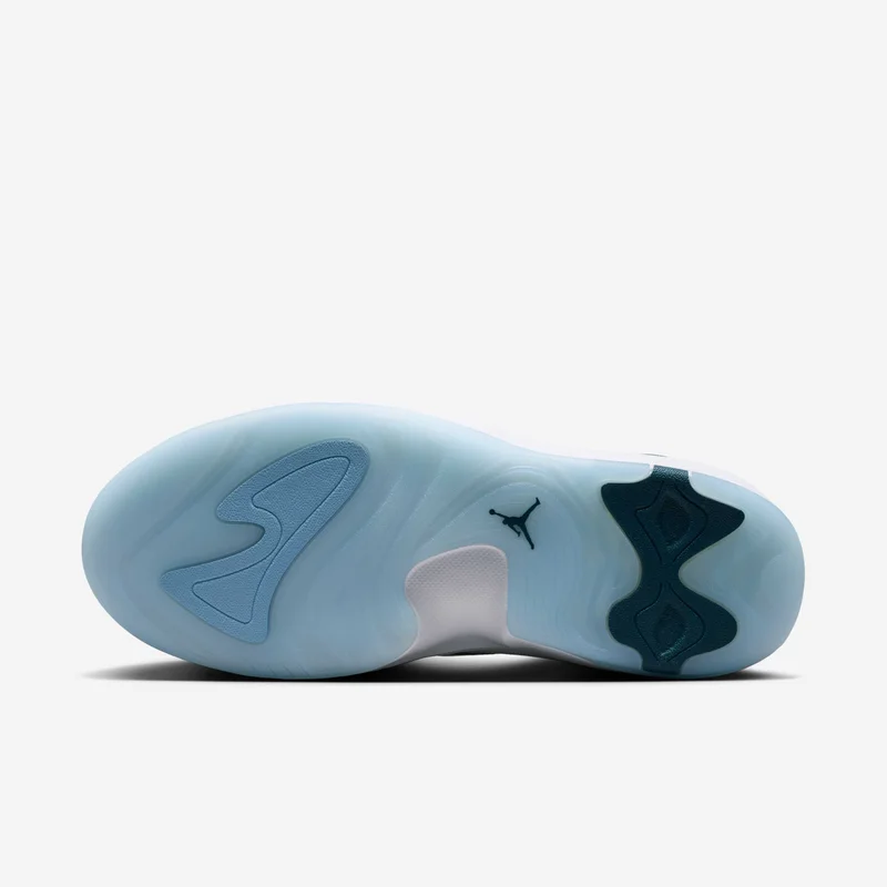 جوردن Men's Max Aura 7 Shoes