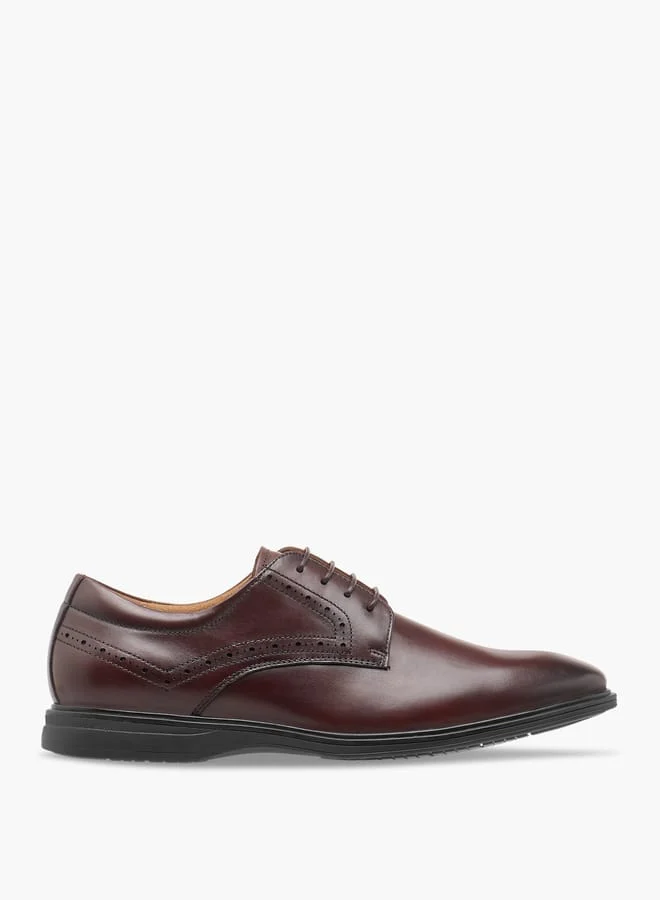 Le Confort Men Solid Derby Shoes with Lace-Up Closure